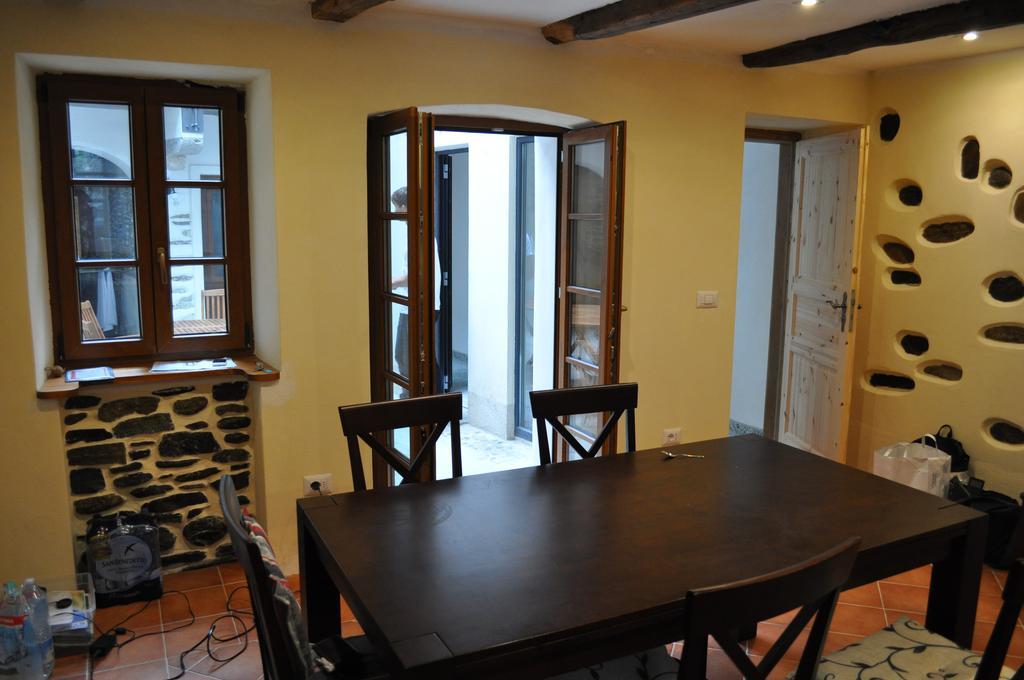 דירות קנוביו Casa Petrolli מראה חיצוני תמונה
